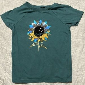 Cat & Jack Girls Tshirt. Size XS(4/5)